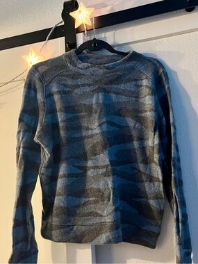 Prana Blue & Gray Camouflage Crewneck Sweater (M)